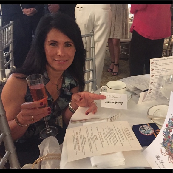 Meet your Posher, Denise - Picture 2 of 4